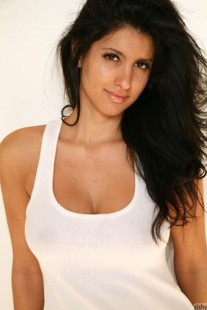 Jamie Alexis Wild Hair Zishy