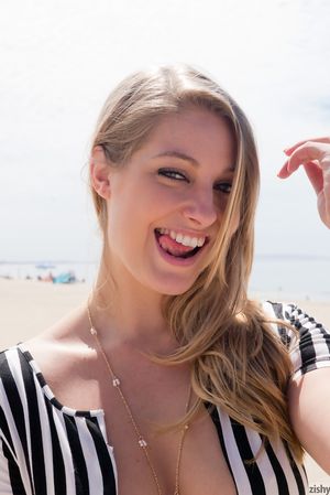 Veronica Weston Flasher Zishy