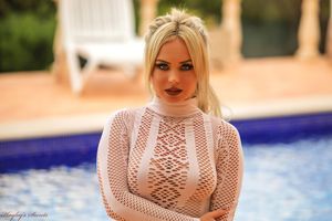 Sara Louise White Lace and Heels Hayleys Secrets