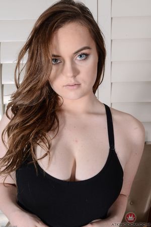 River Fox Nude Coed AMKingdom