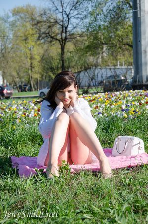 Jeny Smith White Upskirt