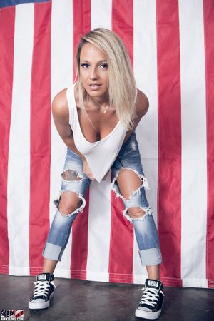 Nikki Sims Celebrates Boobs