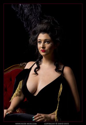 Scarlett Morgan Big Boobs Parisian Nude Muse