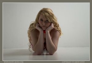 Misty Day Pale Beauty Floral Beauty Nude Muse