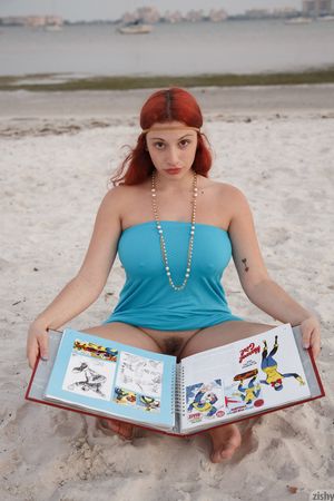 Gina Rosini Busty Flasher Zishy