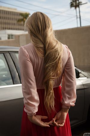 Ira Greene Fun Girl Long Hair Flashing Zishy