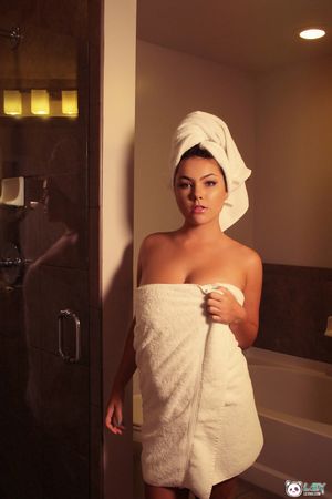 Lex Nai And The Two Towels