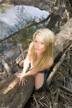 Meet Madden Tie Up Top nude pics