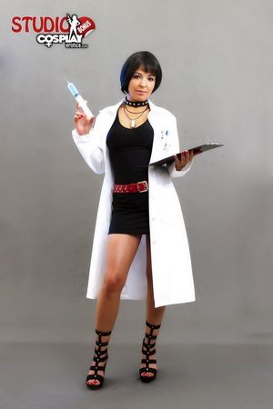 Mea Lee Takemi Cosplay Erotica