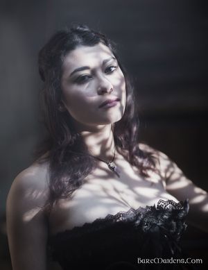 Raven of Zeng Stealth Bare Maiden