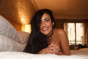 Sofi Ryan Nude Zishy