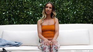 Jackie Sexy Legs Net Video Girls