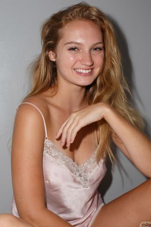 Ellen Kennedy Life Of The Party Zishy