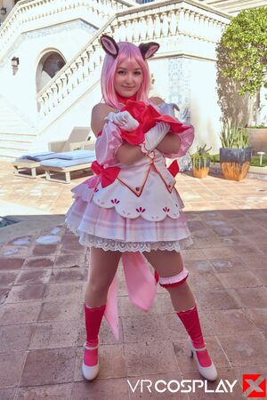Leana Lovings in Tokyo Mew Mew at VR Cosplay X