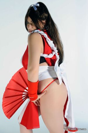 Mai Shiranui in King Of Fighters at Cosplay Mate