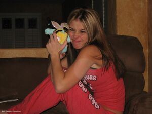 Kari Sweets in Purrfect Gift