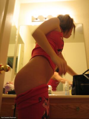 Kari Sweets in Purrfect Gift