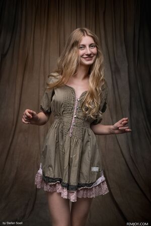 Aveira in Sweet at Femjoy