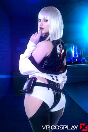 Jewelz Blu in Cyberpunk Edgerunners at VR Cosplay X
