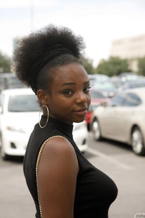 Neda Marie in Umami Vegas at Zishy