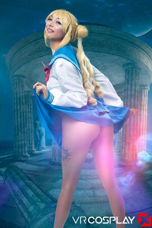 Chloe Temple in Sailor Moon at VR Cosplay X