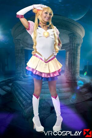 Chloe Temple in Sailor Moon at VR Cosplay X