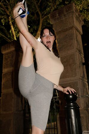 Emberlynn Schmidt in Midnight Ginger at Zishy