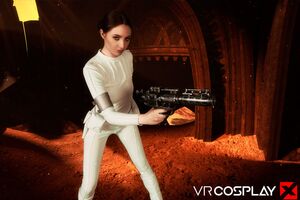 Ailee Anne in Star Wars Attack Of The Clones at VR Cosplay X
