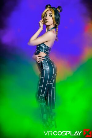 Maya Woufle in Jojos Bizarre Adventure at VR Cosplay X