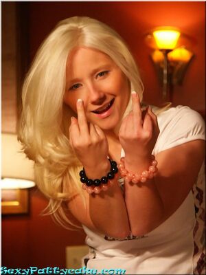 Sexy Pattycake in Bratz Pussy