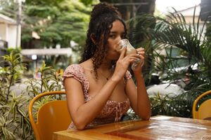 Valery Ponce in Save Your Pesos at Zishy