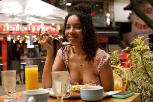 Valery Ponce in Save Your Pesos at Zishy