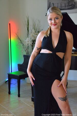 Jill in Sexy Dark Fashion at FTV Girls