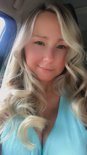 Sexy Pattycake in Summer Selfies