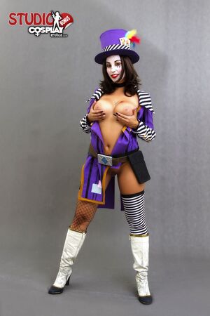 Liuna in The Famous Tip Jar at Cosplay Erotica