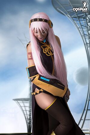 Brownie Nude Pics and Porn