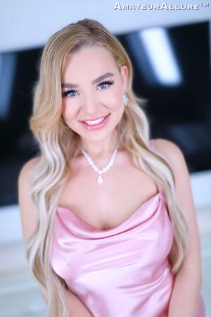 Blake Blossom at Amateur Allure