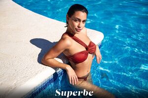 Danny Hernandez in Pacific Blue at Superbe