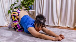 Iris in Stretch at Girls Out West