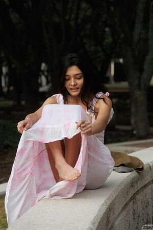 Soledad Lomas in I Can Make You Feel Better on Zishy