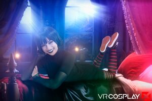 Scarlett Alexis in Hotel Transylvania at VR Cosplay X