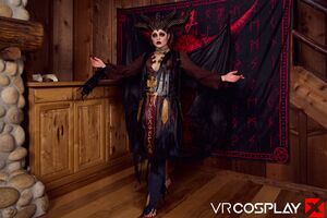 Anna Claire Clouds in Diablo IV Lilith at VR Cosplay X