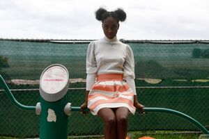 Kelsey Jones in Miami Pies at Zishy