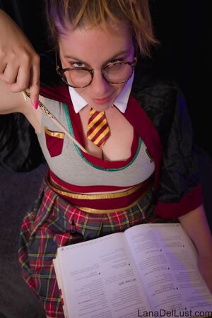 Lana Del Lust in Hogwarts Legacy Parody