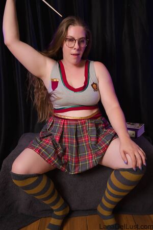 Lana Del Lust in Hogwarts Legacy Parody