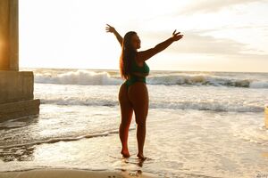 Vyeta Mustafina in From Dusk Til Damn on Zishy