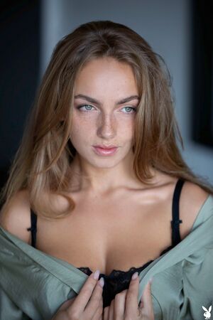 Molly Nude Pics and Porn