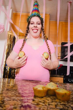 Lana Del Lust in Birthday Cupcake