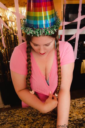 Lana Del Lust in Birthday Cupcake