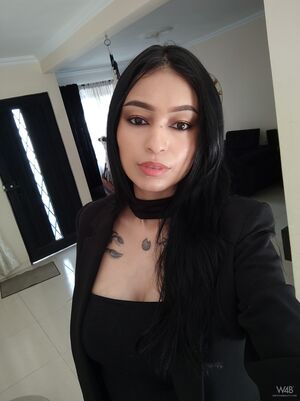 Alexa Belluci in My Portraits at Watch4Beauty